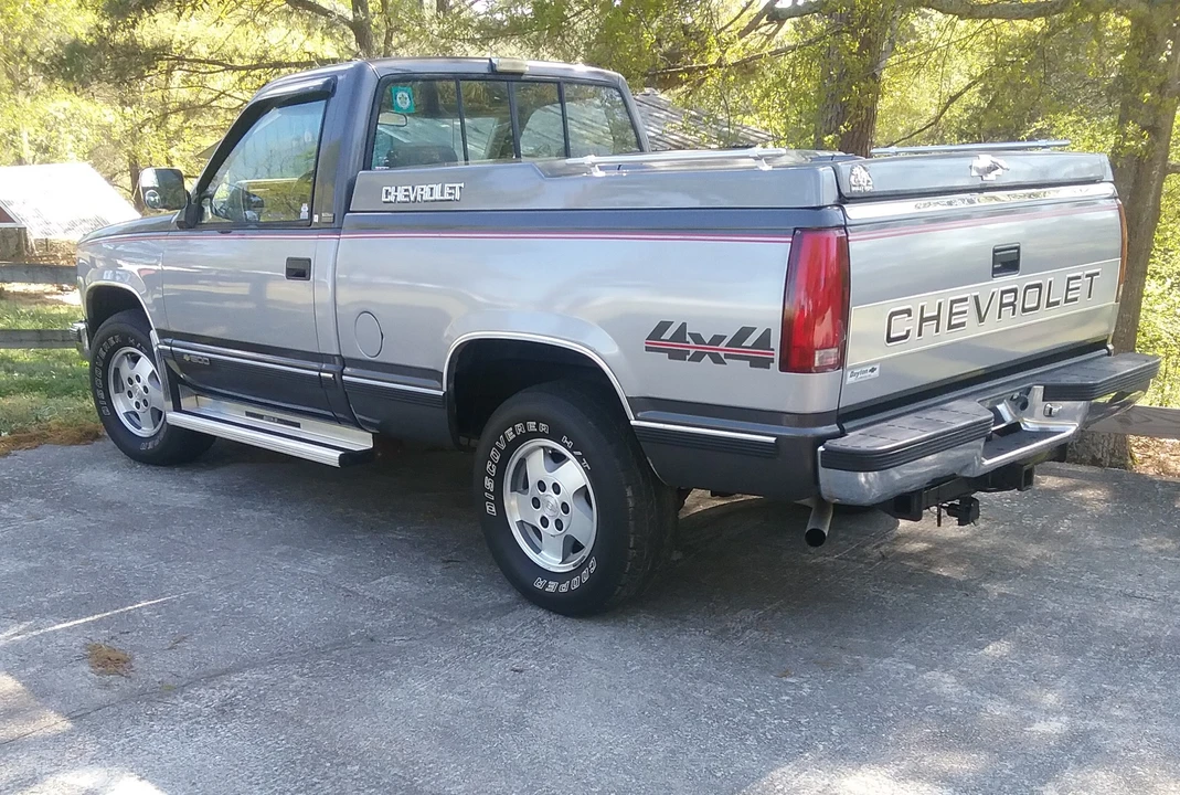 1992 Chevrolet C/K 4th Gen - Image 3 of 31
