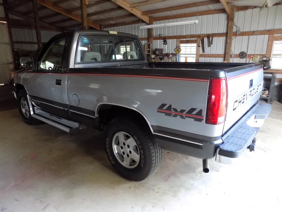 1992 Chevrolet C/K 4th Gen - Image 4 of 31