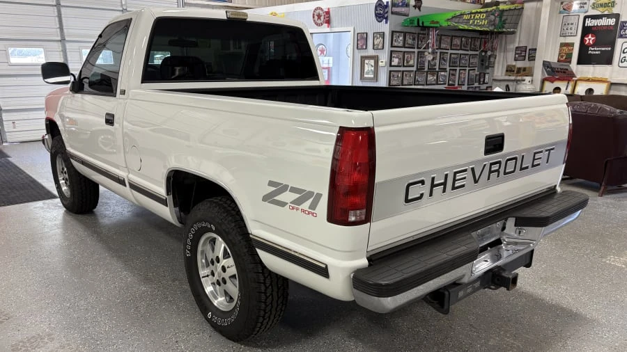 1992 Chevrolet C/K 4th Gen - Image 3 of 18