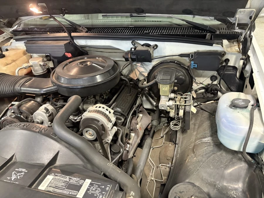 1992 Chevrolet C/K 4th Gen - Image 15 of 18