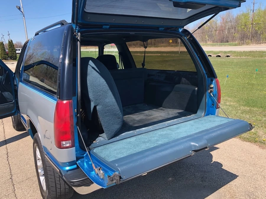 1992 Chevrolet K5 Blazer 3rd Gen - Image 9 of 11