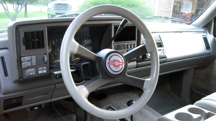 1992 Chevrolet K5 Blazer 3rd Gen - Image 3 of 8
