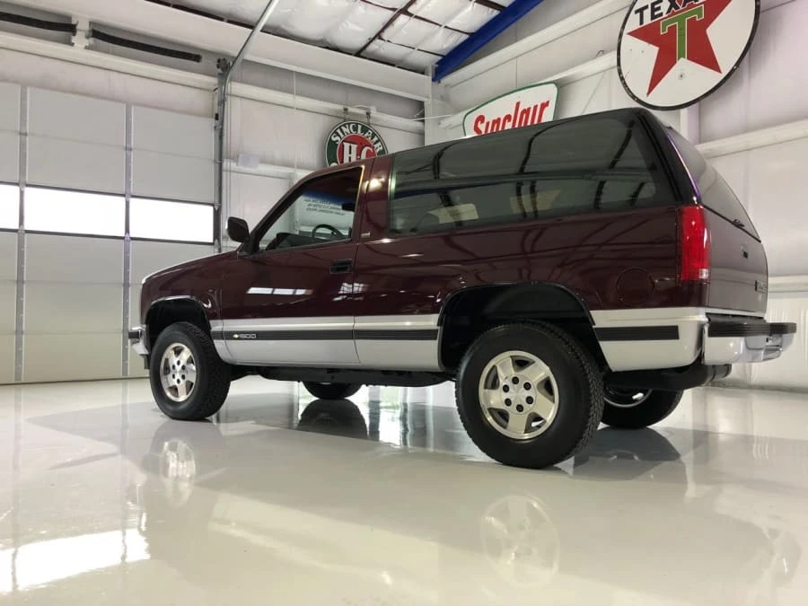 1992 Chevrolet K5 Blazer 3rd Gen - Image 3 of 12