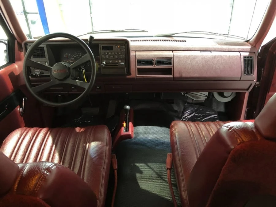 1992 Chevrolet K5 Blazer 3rd Gen - Image 6 of 12