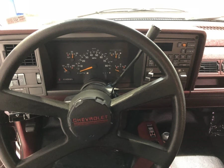 1992 Chevrolet K5 Blazer 3rd Gen - Image 4 of 12