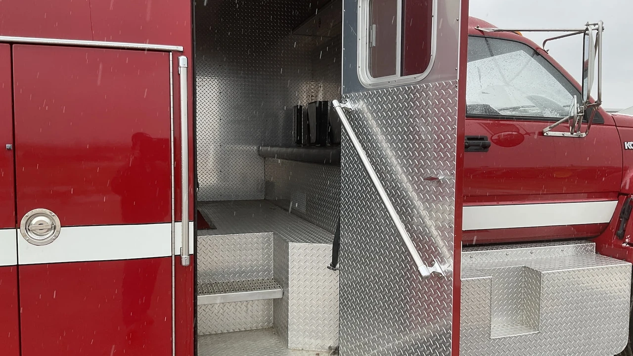 1992 Chevrolet Kodiak - Image 11 of 11