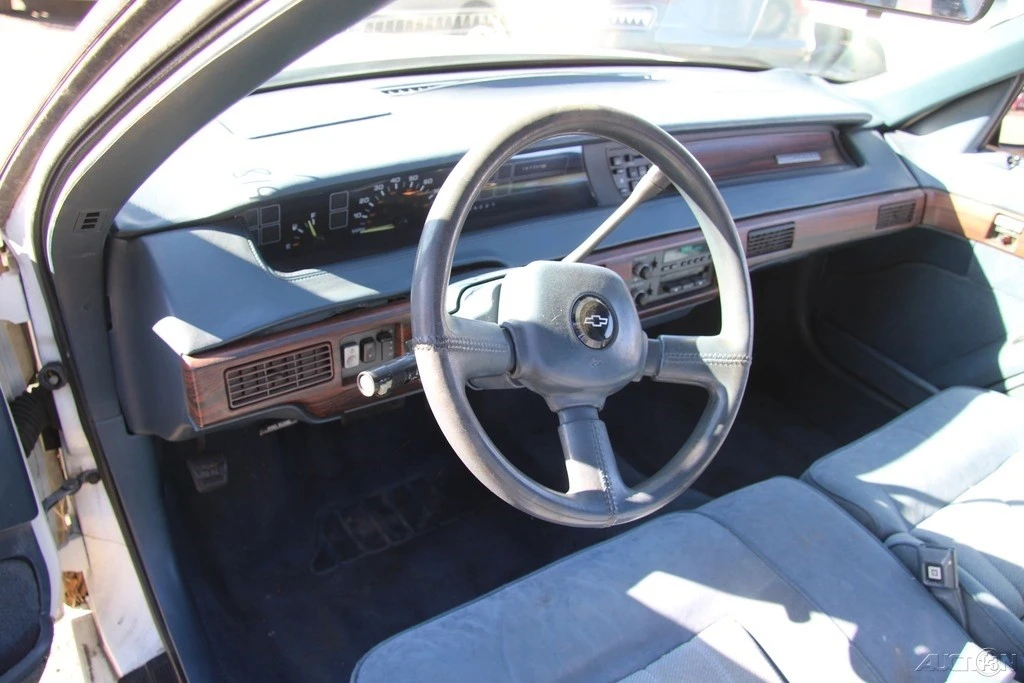 1992 Chevrolet Lumina - Image 12 of 21