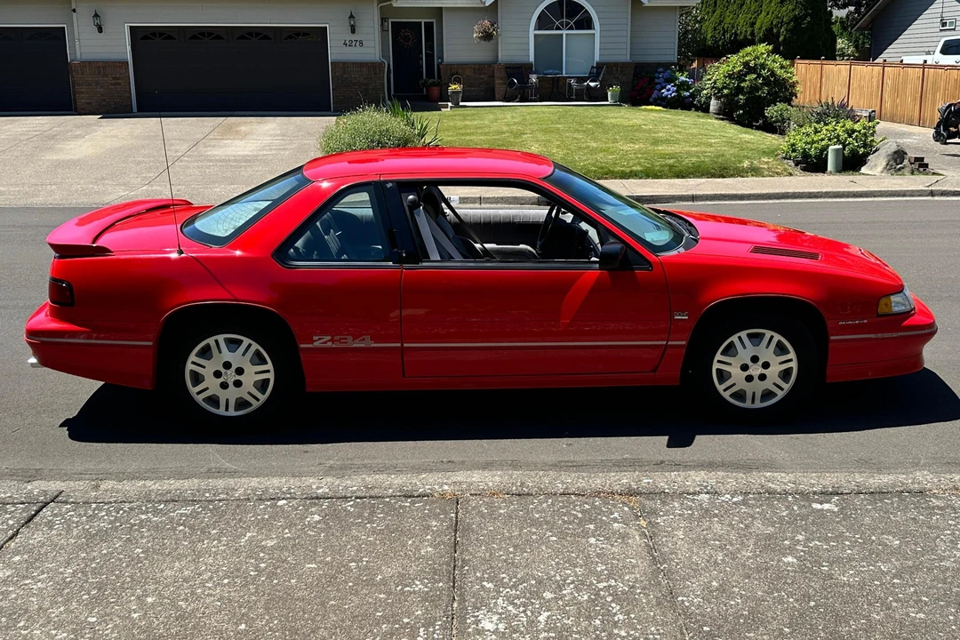 1992 Chevrolet Lumina - Image 3 of 31