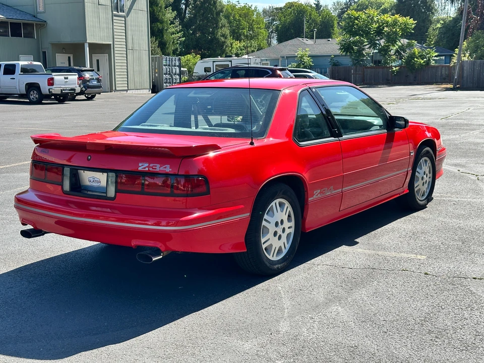 1992 Chevrolet Lumina - Image 12 of 31