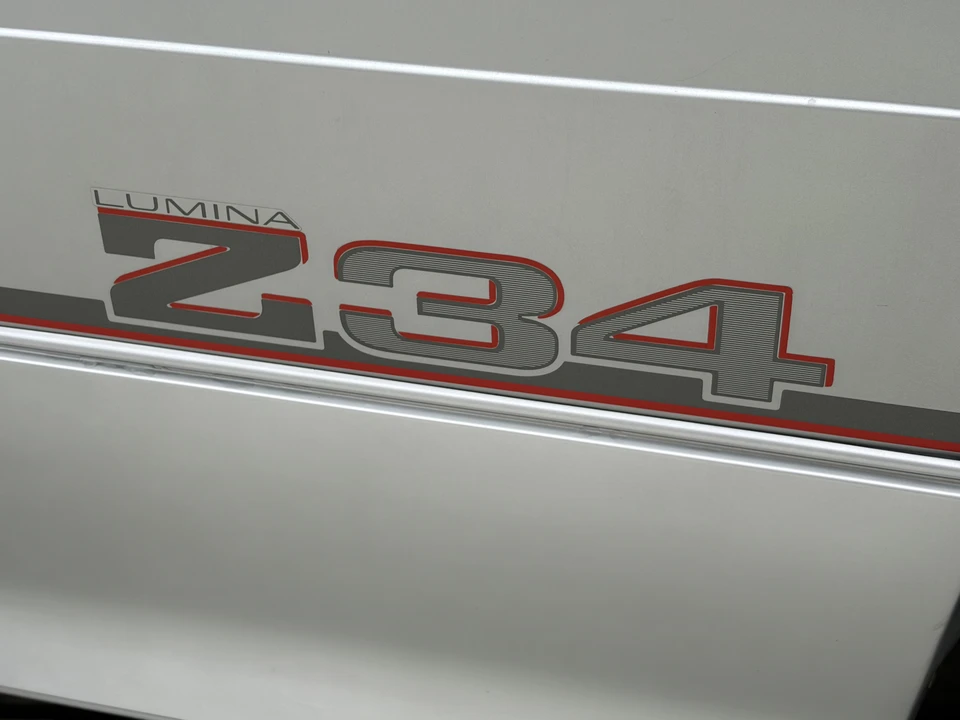 1992 Chevrolet Lumina - Image 30 of 31