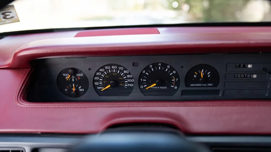 1992 Chevrolet Lumina - Image 17 of 31