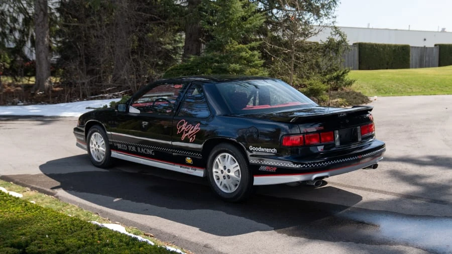 1992 Chevrolet Lumina - Image 3 of 31