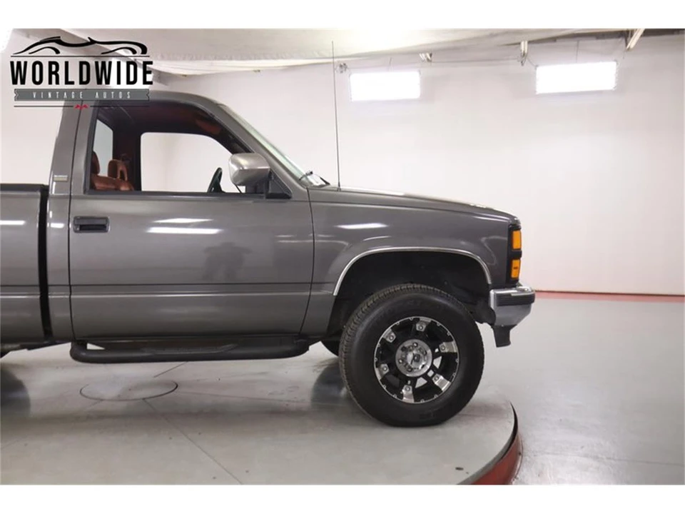 1992 Chevrolet C/K 4th Gen - Image 8 of 31