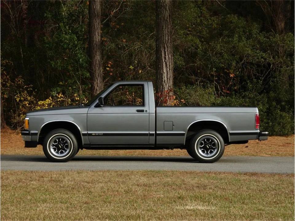 1992 Chevrolet S-10 - Image 5 of 31