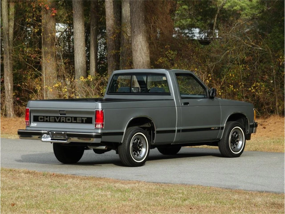 1992 Chevrolet S-10 - Image 9 of 31