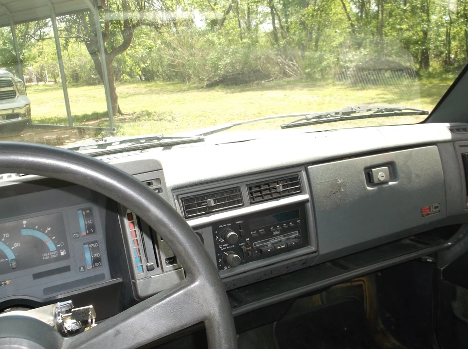 1992 Chevrolet S-10 - Image 14 of 21