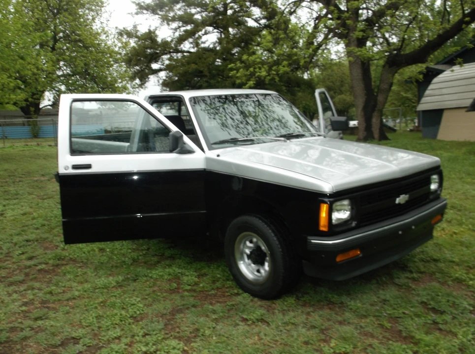 1992 Chevrolet S-10 - Image 8 of 21