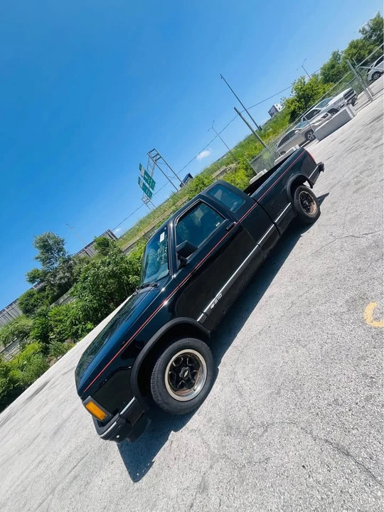 1992 Chevrolet S-10 - Image 2 of 20