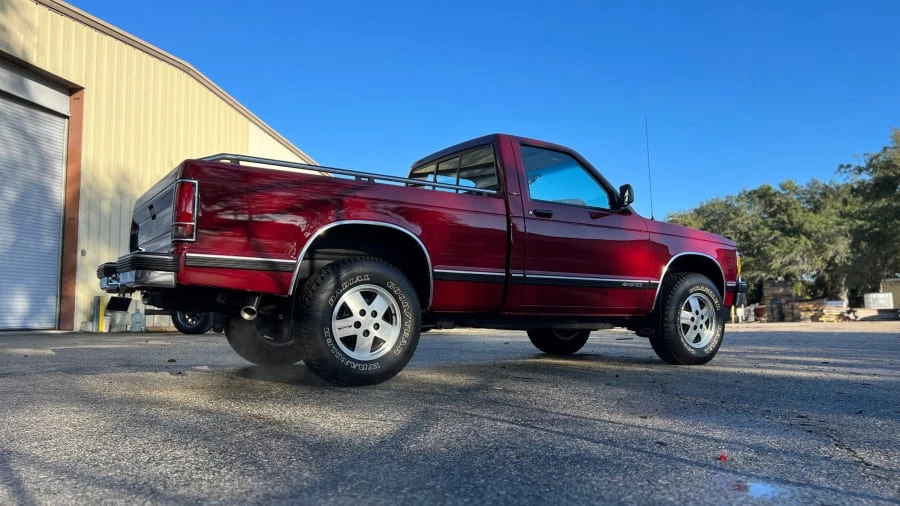 1992 Chevrolet S-10 - Image 3 of 19