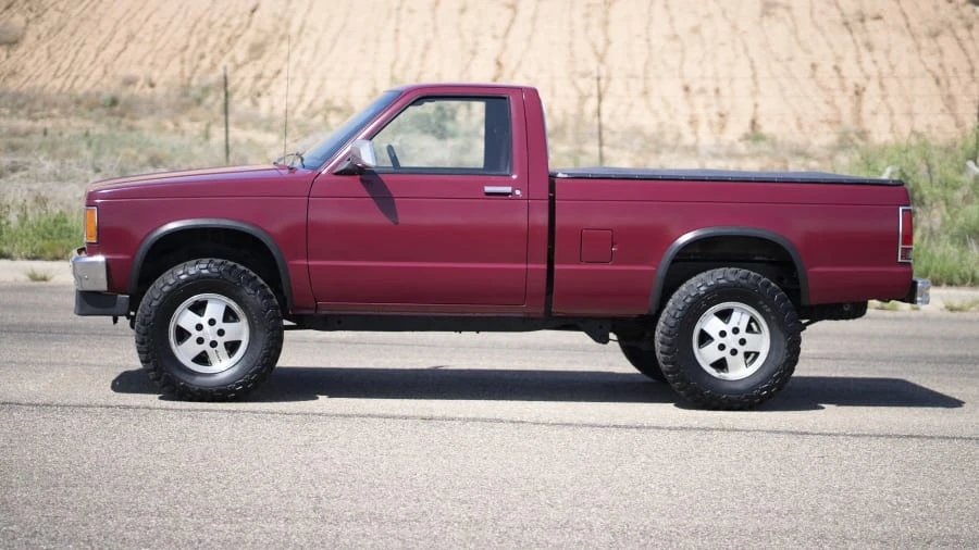1992 Chevrolet S-10 - Image 2 of 14