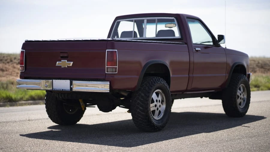 1992 Chevrolet S-10 - Image 4 of 14