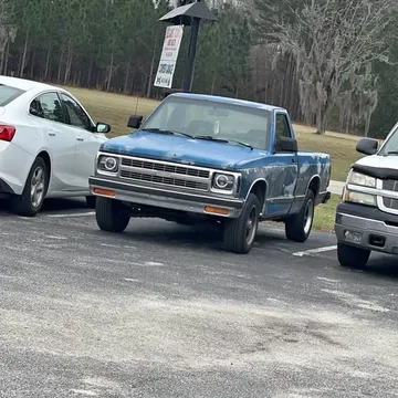 1992 Chevrolet S10 Regular Cab Pickup 2D 6 ft