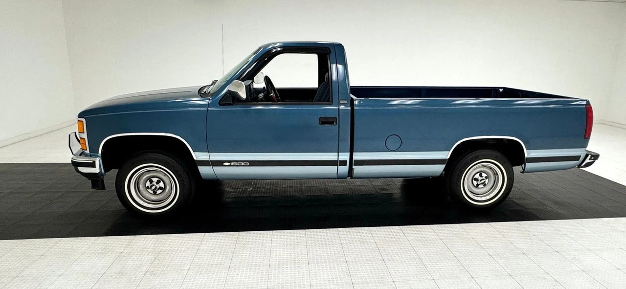 1992 Chevrolet C/K 4th Gen - Image 2 of 12
