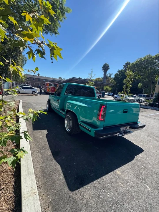 1992 Chevrolet Silverado - Image 4 of 10