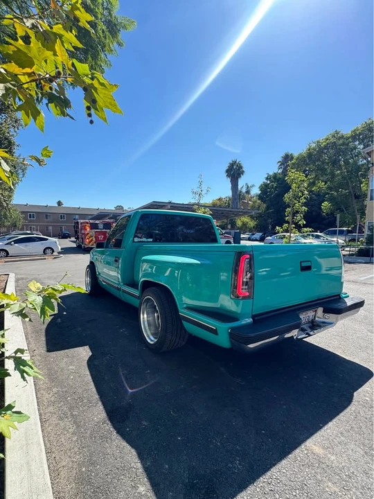 1992 Chevrolet Silverado - Image 3 of 10