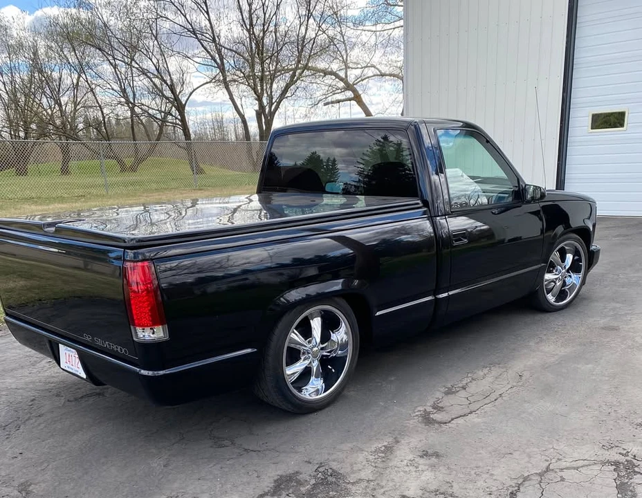 1992 Chevrolet Silverado - Image 3 of 8