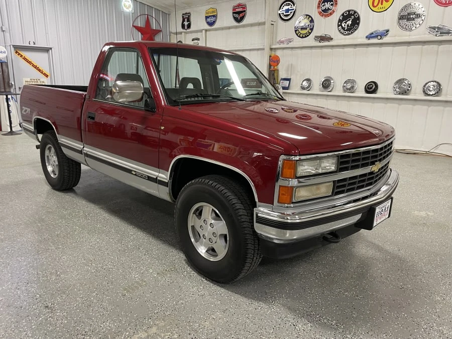 1992 Chevrolet Silverado - Image 2 of 23