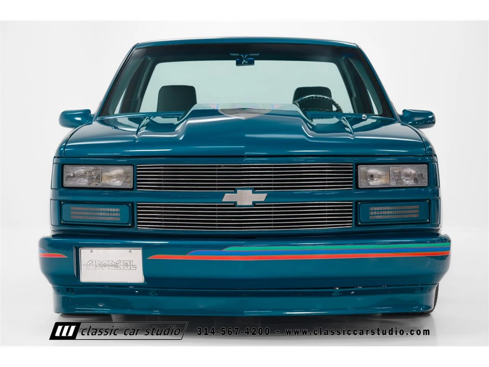 1992 Chevrolet Silverado - Image 2 of 31