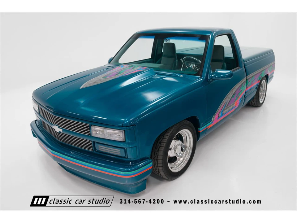1992 Chevrolet Silverado - Image 4 of 31
