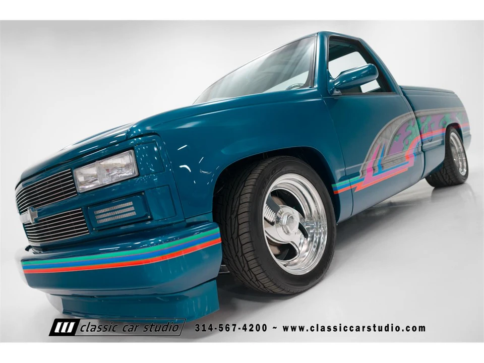 1992 Chevrolet Silverado - Image 11 of 31
