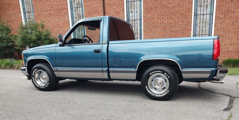 1992 Chevrolet C/K 4th Gen - Image 2 of 13