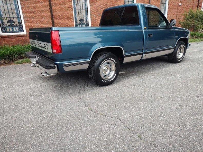 1992 Chevrolet C/K 4th Gen - Image 4 of 13