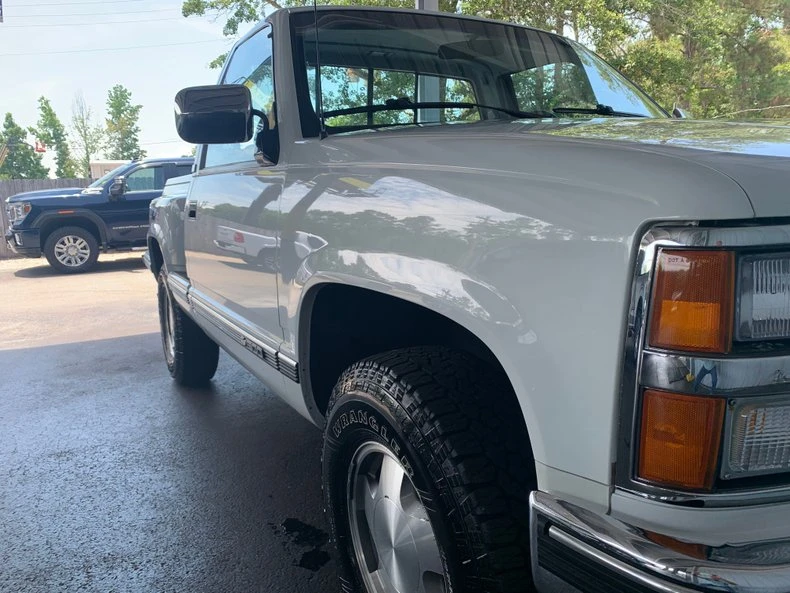 1992 Chevrolet C/K 4th Gen - Image 11 of 31