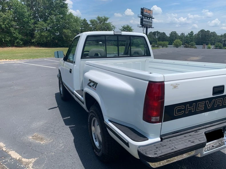 1992 Chevrolet C/K 4th Gen - Image 6 of 31