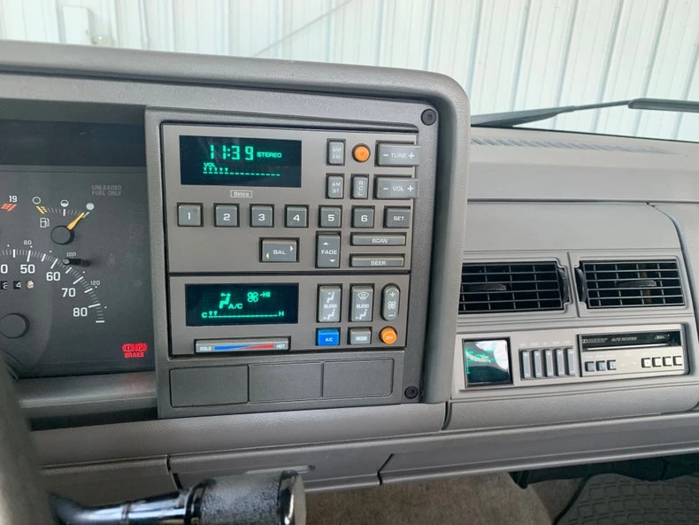 1992 Chevrolet C/K 4th Gen - Image 21 of 31