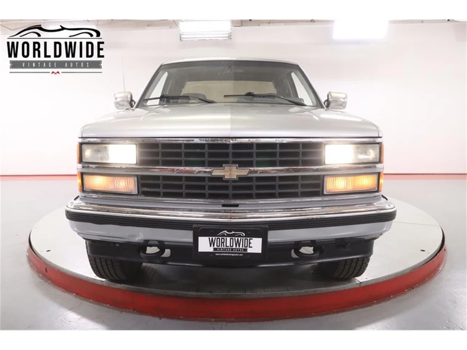 1992 Chevrolet Silverado - Image 16 of 31