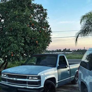 1992 Chevrolet Silverado (Classic) 1500 Regular Cab LT Pickup 2D 6 1/2 ft