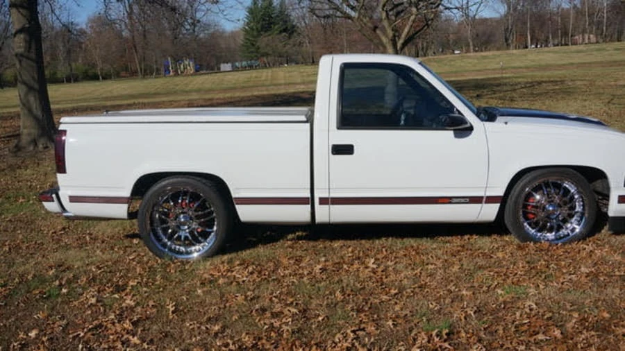 1992 Chevrolet C/K 4th Gen - Image 2 of 13