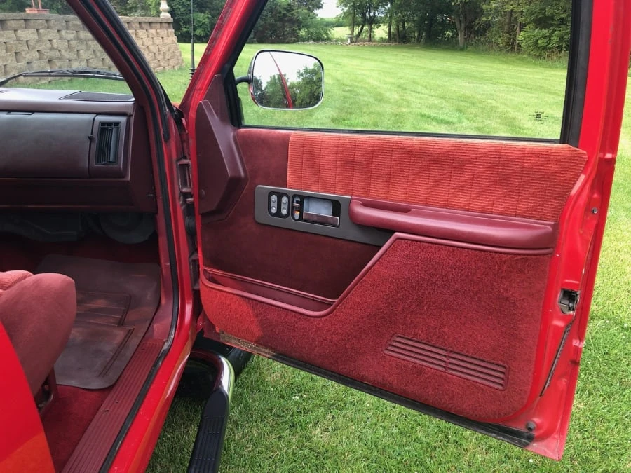 1992 Chevrolet C/K 4th Gen - Image 11 of 13