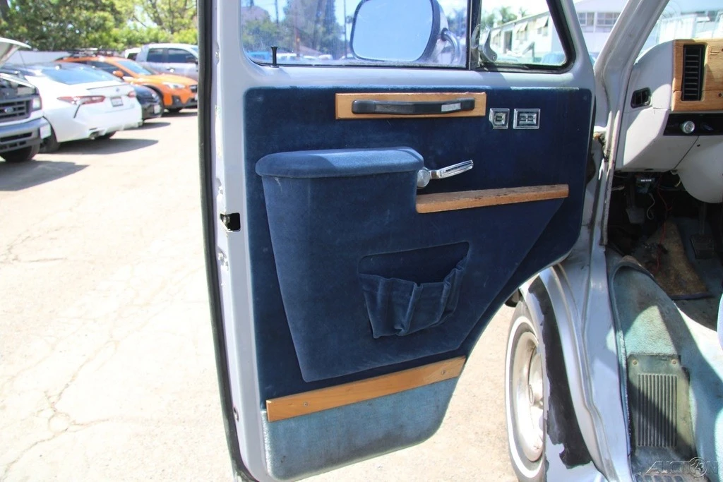1992 Chevrolet G-Series Van - Image 12 of 21