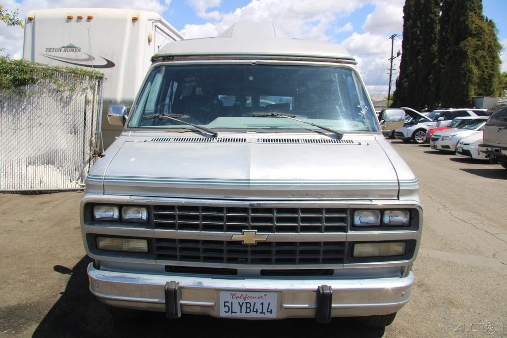 1992 Chevrolet G-Series Van - Image 11 of 21