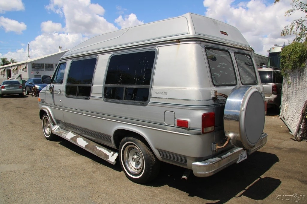 1992 Chevrolet G-Series Van - Image 5 of 21