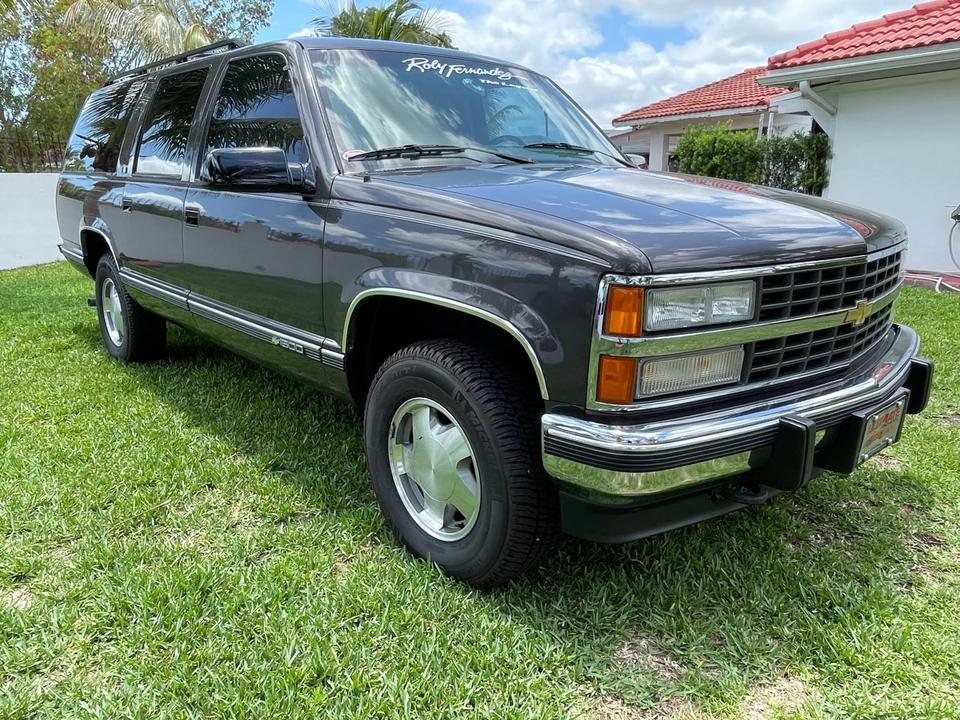 1992 Chevrolet Suburban 8th Gen - Image 11 of 31