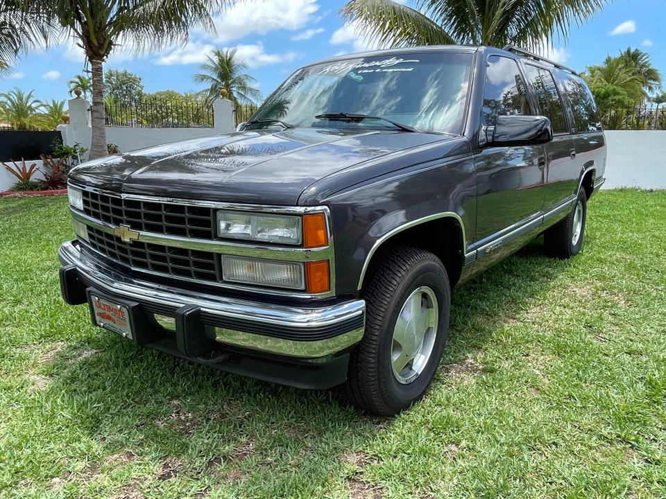 1992 Chevrolet Suburban 8th Gen - Image 7 of 31