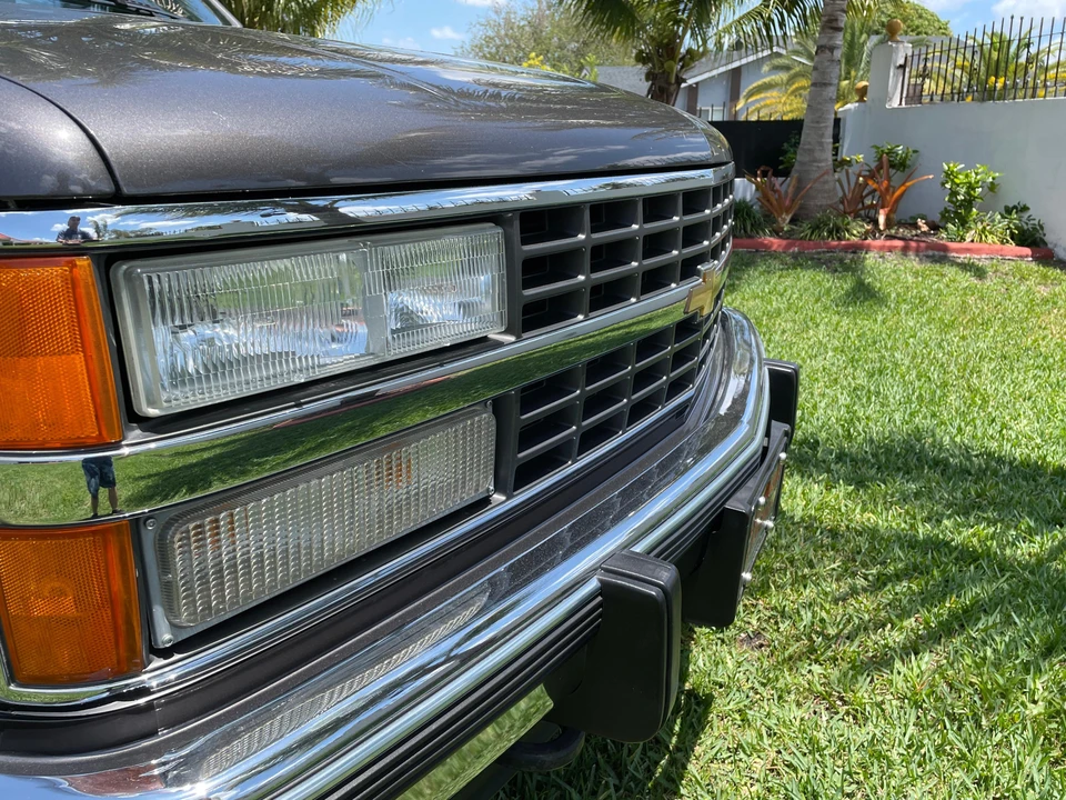 1992 Chevrolet Suburban 8th Gen - Image 13 of 31