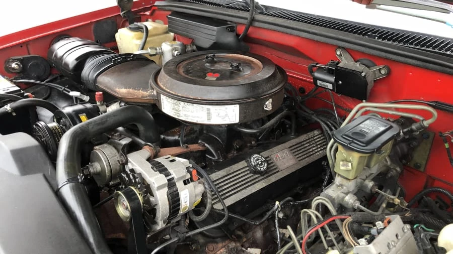 1992 Chevrolet Suburban 8th Gen - Image 3 of 4